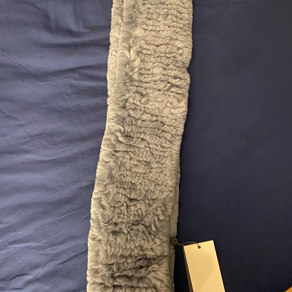 Gray Rabbit Fur Scarf - Picture 3 of 5